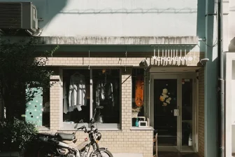 A motorcycle parked in front of a building